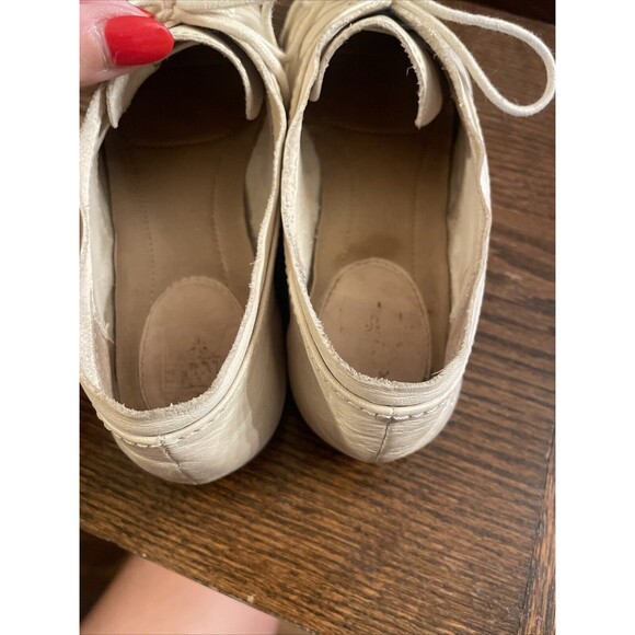FRYE Pointed Toe Ivory Cream Leather Cap Toe Oxford Shoe Size 7 M - Picture 6 of 12
